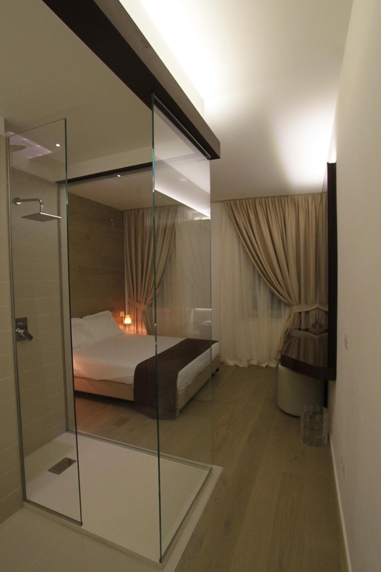 Borgoleoni 18 - Room And Breakfast フェラーラ 部屋 写真