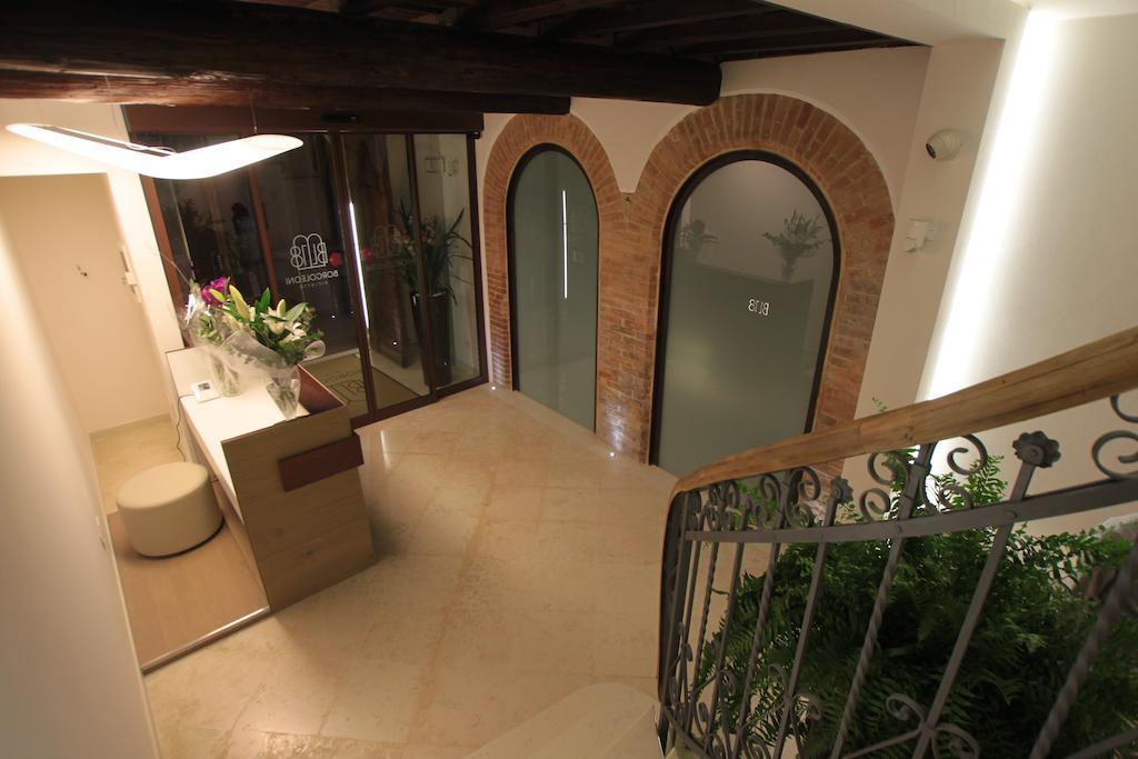 Borgoleoni 18 - Room And Breakfast フェラーラ エクステリア 写真