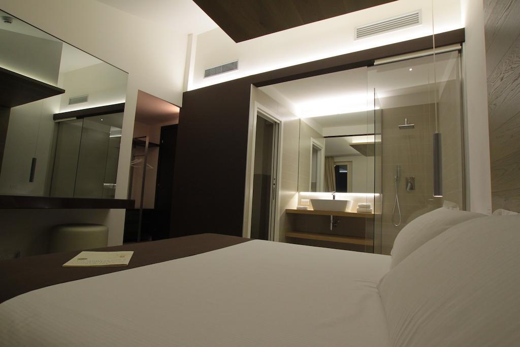 Borgoleoni 18 - Room And Breakfast フェラーラ エクステリア 写真