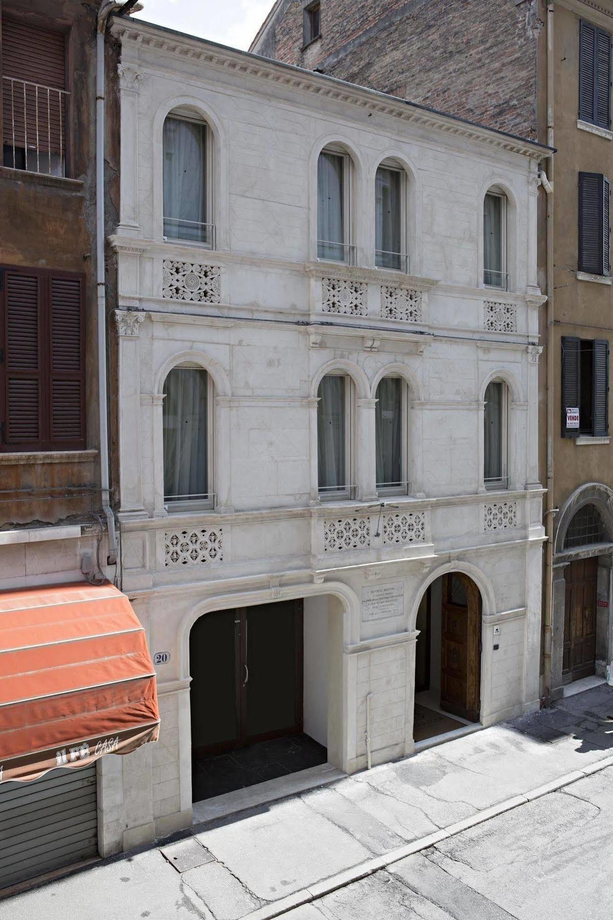 Borgoleoni 18 - Room And Breakfast フェラーラ エクステリア 写真